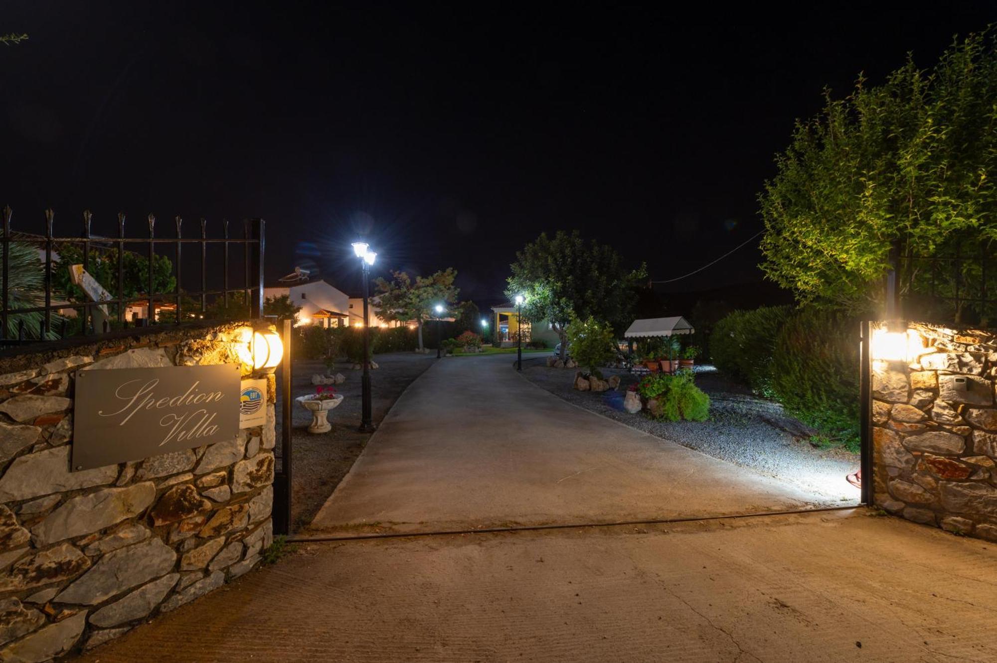 Spedion Villa - Near To Sea Villas With Heated Swimming Pool Gythio Zewnętrze zdjęcie