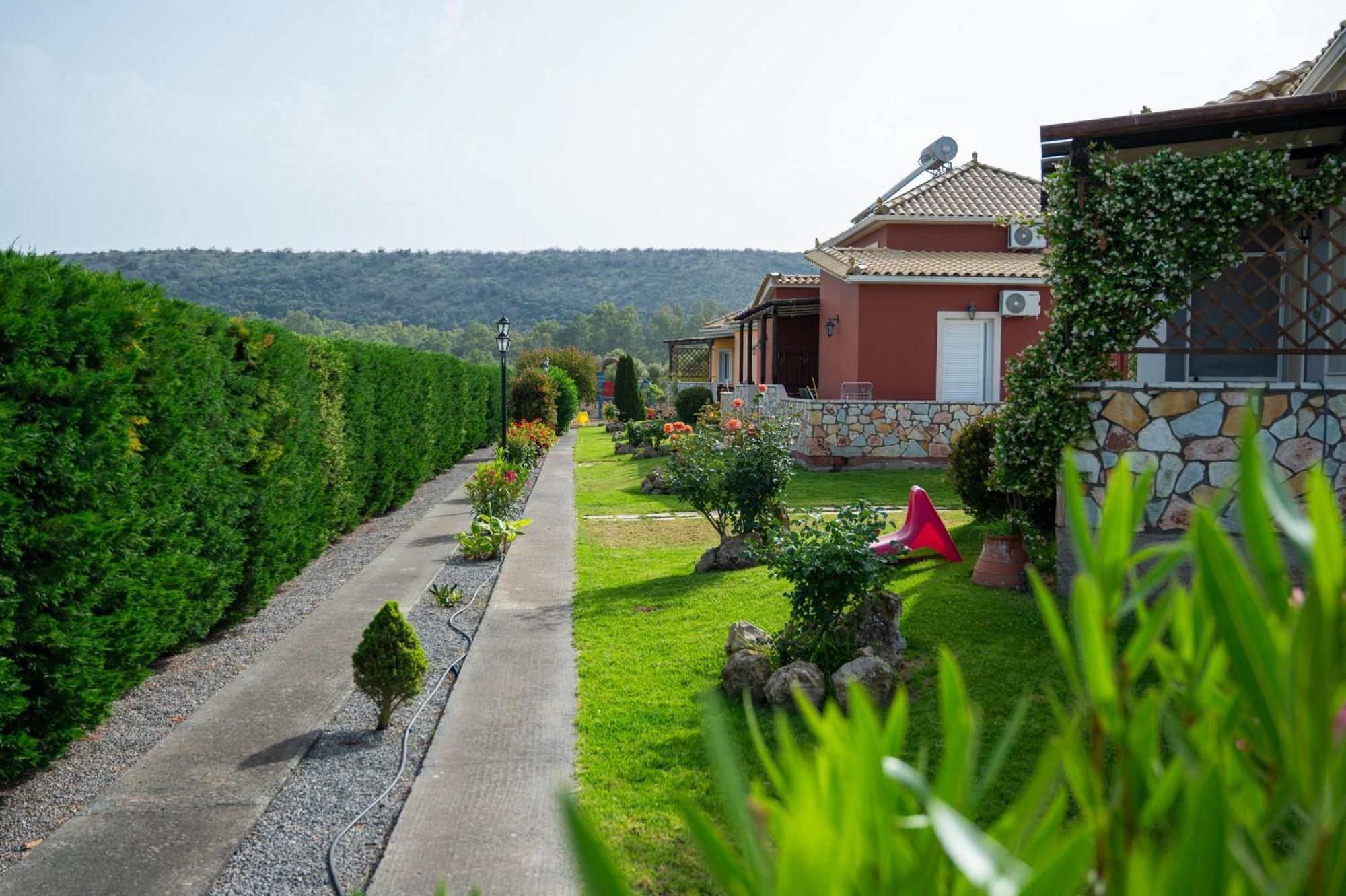Spedion Villa - Near To Sea Villas With Heated Swimming Pool Gythio Zewnętrze zdjęcie
